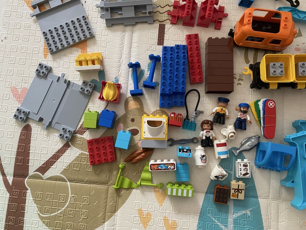 Lego Duplo 10874 Pociąg parowy + Lego Duplo 10875 Pociąg towarowy