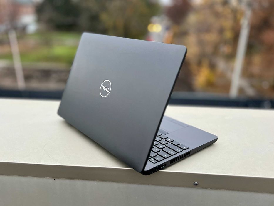 Ноутбук Dell Latitude 5500/i5-8265U/16GB DDR4/SSD 256GB/15.6"FHD IPS