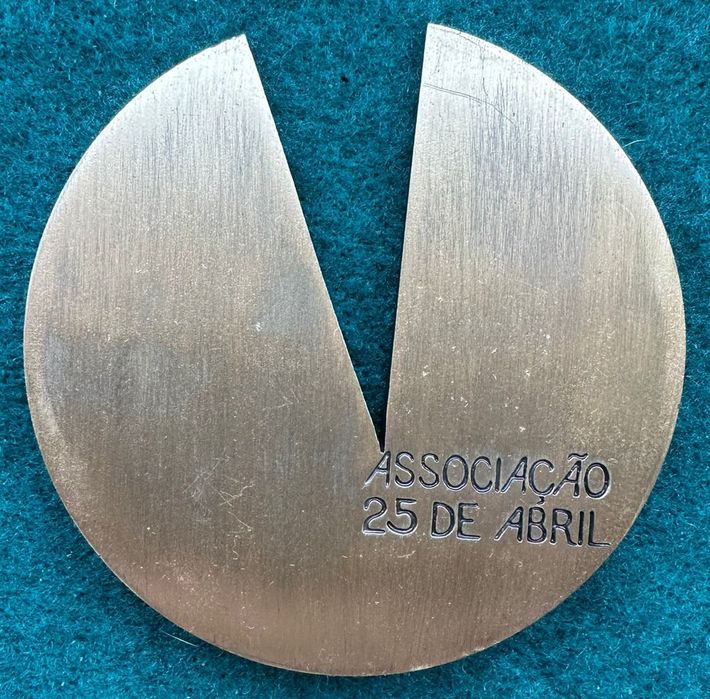 Medalha comemorativa em bronze