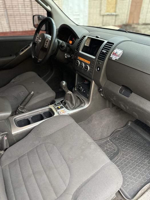 Nissan Pathfinder 2006 2.5D