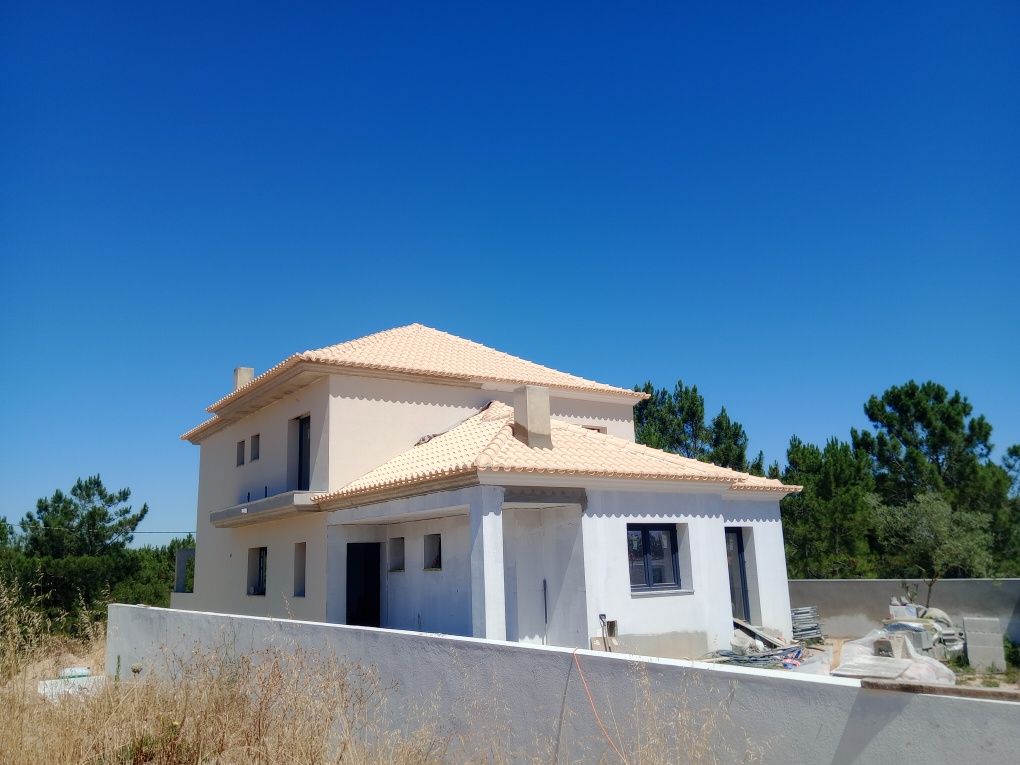 Fantásticas Moradia Isolada T4 (4 suites) no Pinhal do General 700mil