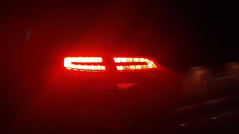 Audi a4 b8 S-line Avant Lampy Tył Komplet LED ORYGINALNE B.Ładne