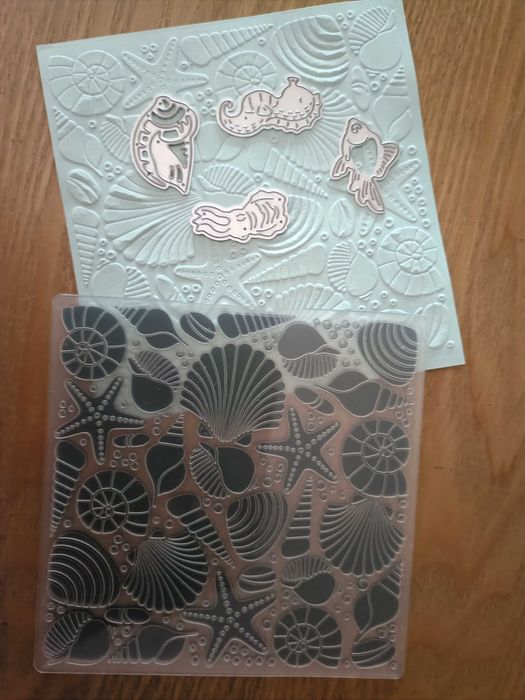 Cortantes e pasta de textura