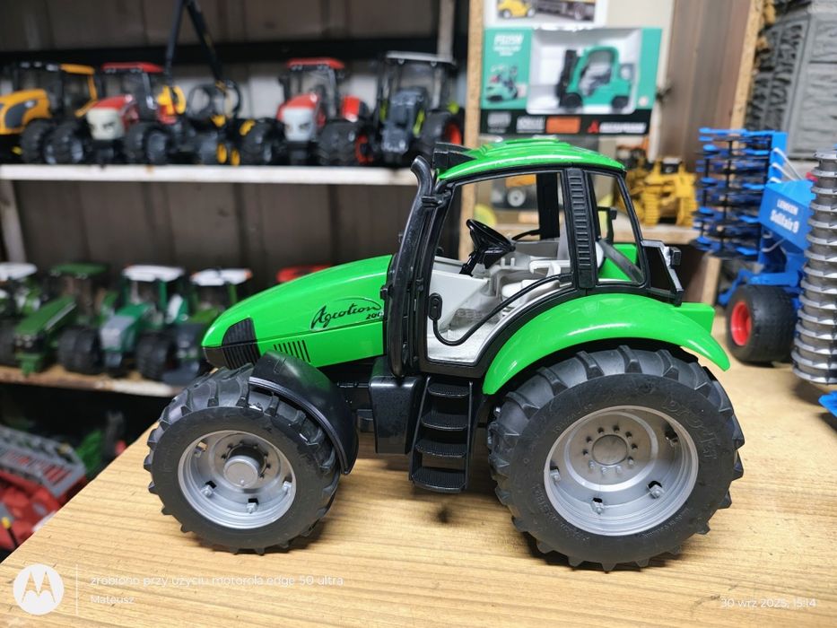 Bruder traktor Deutz fahr