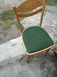 Sprzedam stare krzesła z epoki PRL