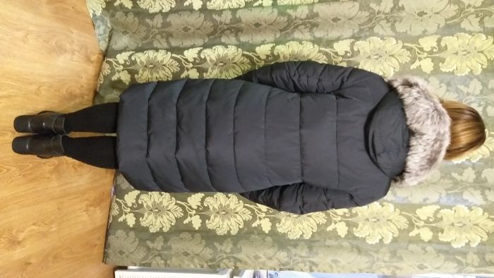 Зимняя красивая куртка-пальто с натуральным мехом чернобурки, размер М