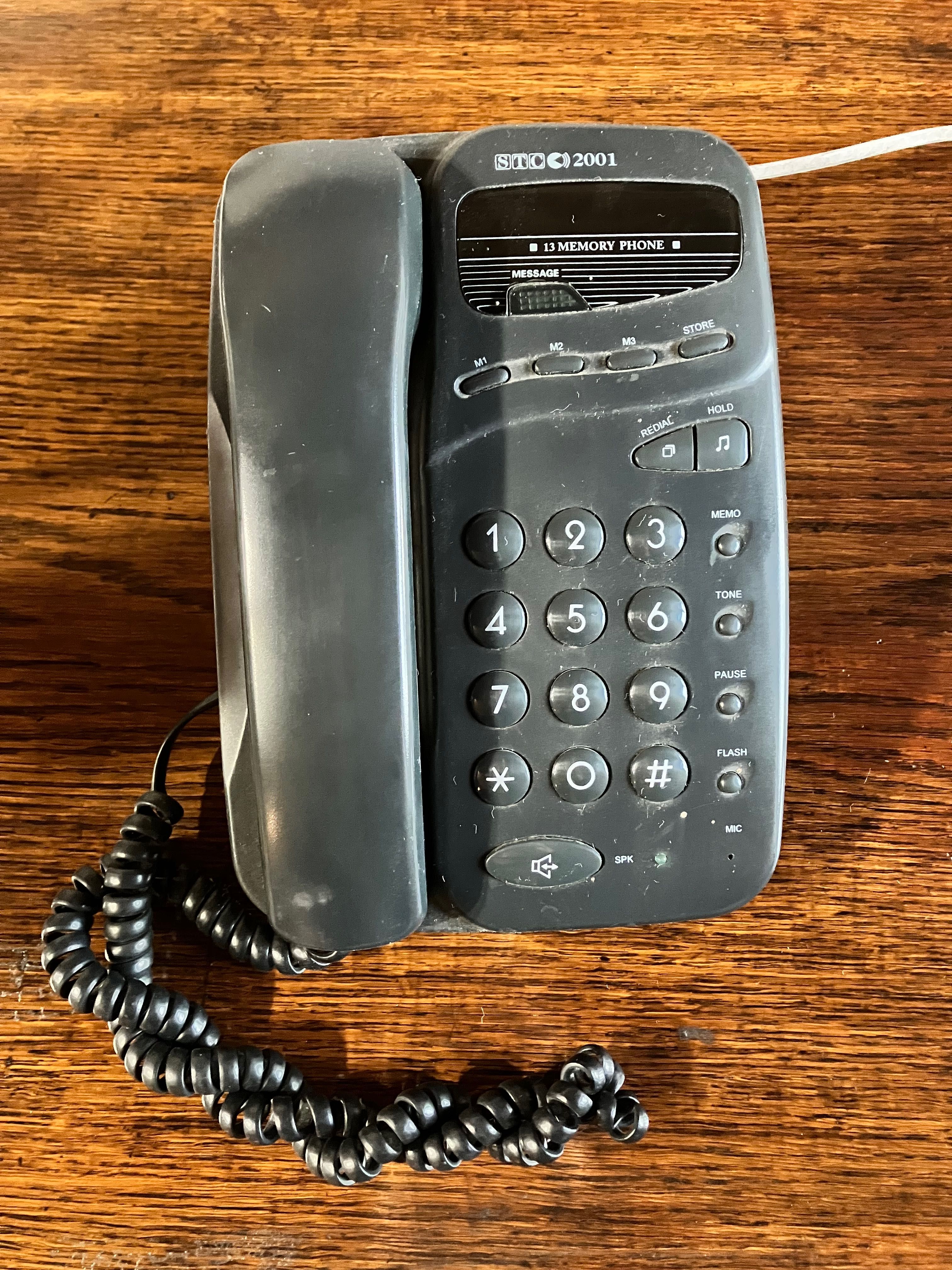 STC 2001 telefon stacjonarny duże klawisze