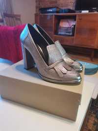 Buty damskie pantofle Marella 39 srebrne na obcasie