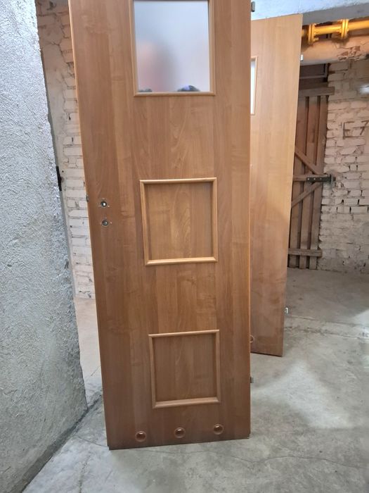Drzwi łazienkowe 2 szt. 70 cm prawe i 60 cm lewe