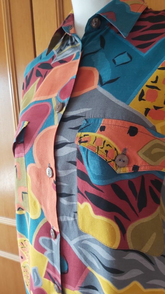 Camisa Vintage fresca e colorida