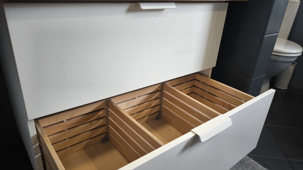 Szafki łazienkowe Ikea