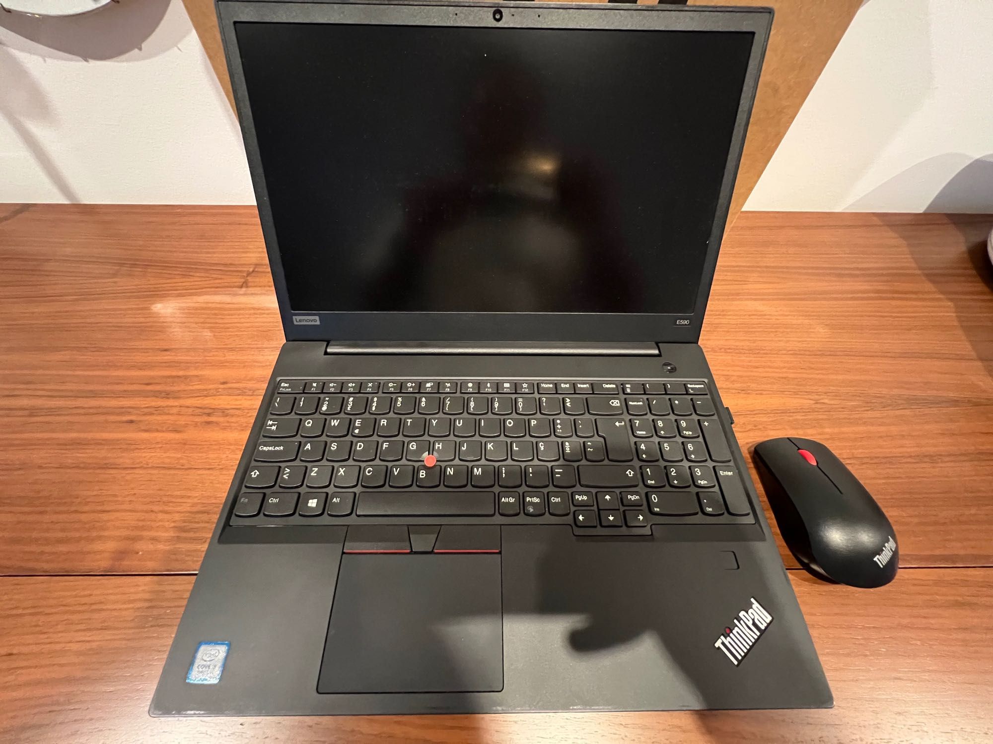 Portátil Lenovo Thinkpad E590 i5 8 GB RAM