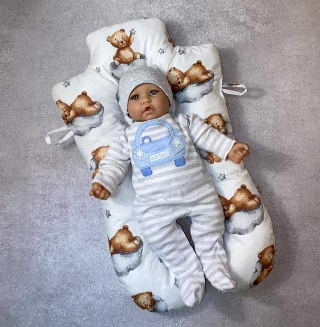 Подушка с бортиками ограничителями для новорожденных (кокон)