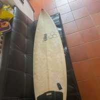 Surfboard 6’3 com 30,7L