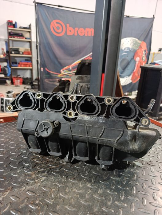 Coletor de Admissão VW Golf IV