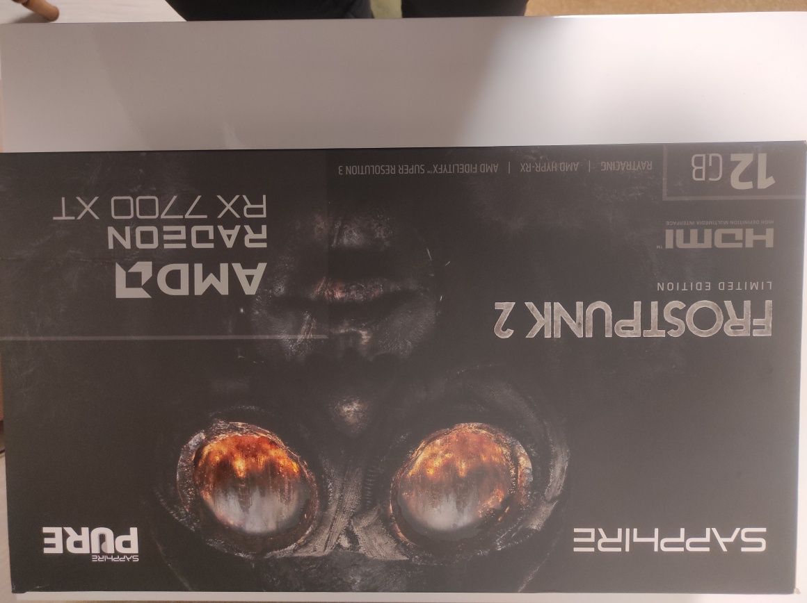 Sapphire Radeon RX 7700 XT PURE 12GB Frostpunk 2