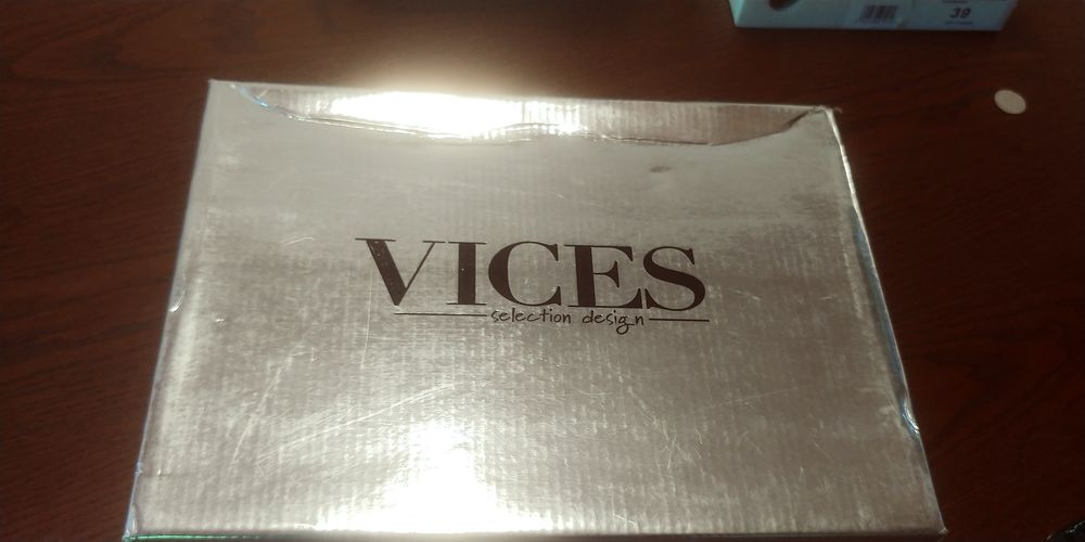 Buty damskie VICES (beżowe, rozmiar 39)