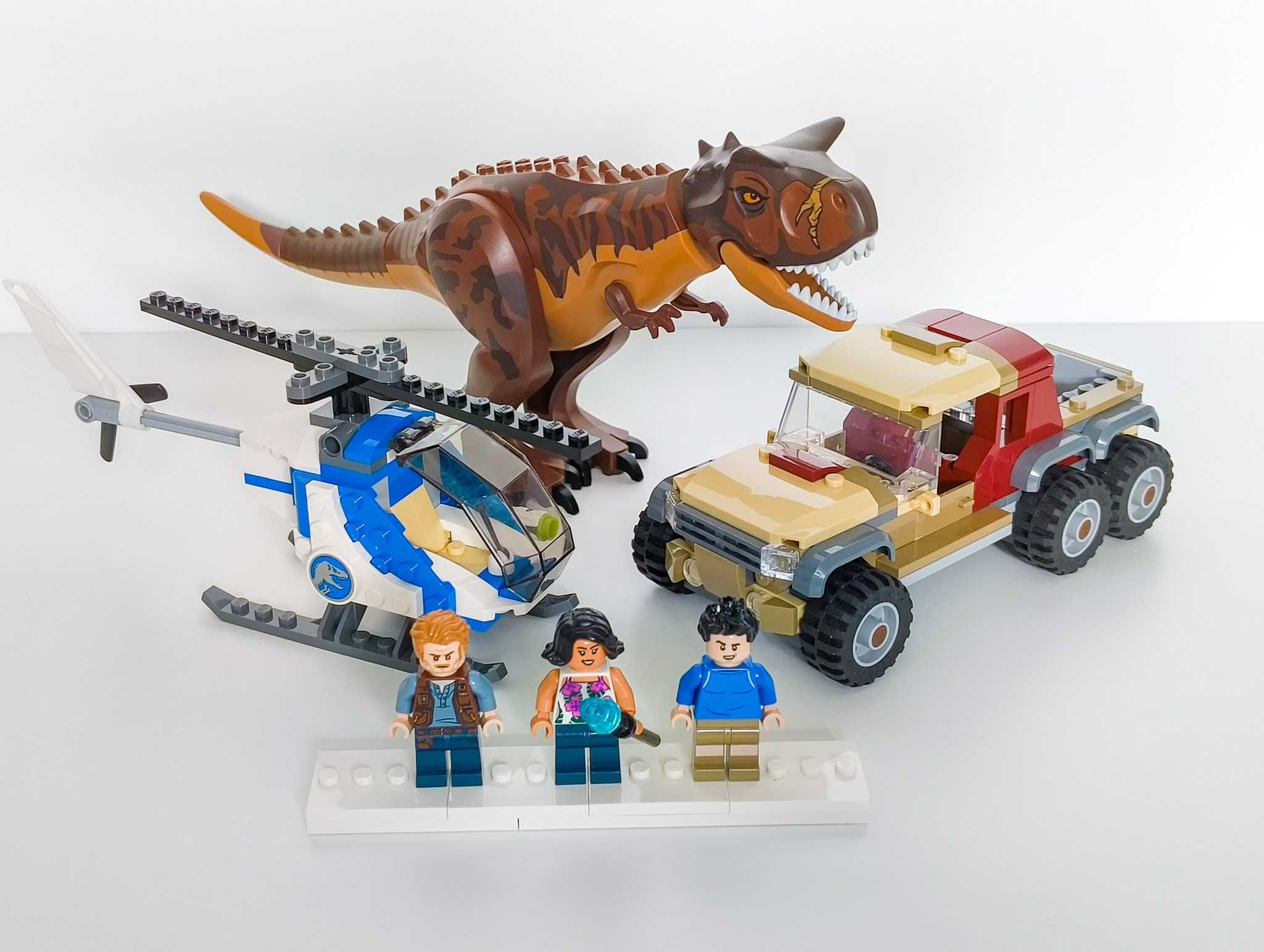 LEGO Jurassic World 76941 - Pościg za karnotaurem