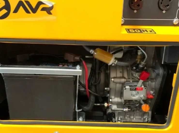 дизельний генератор 5 кв Covax 7000T Silent закритий з чистим синусом