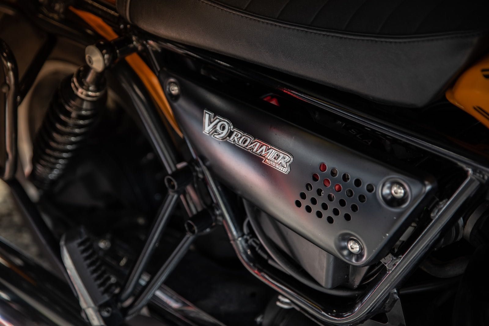 Moto Guzzi V9 Roamer de 2019 Impecável com Extras