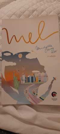 Livro "Mel"  de Michelle Cascais