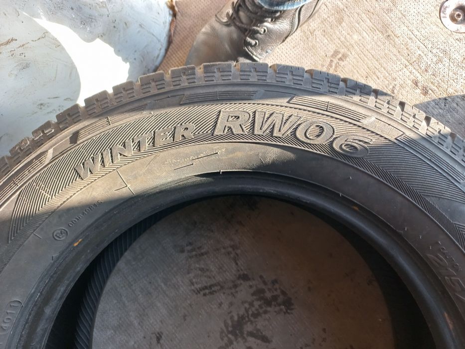 Шини Хенкук 215/65 r16c