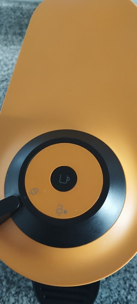 Oportunidade!! Cafeteira Nespresso