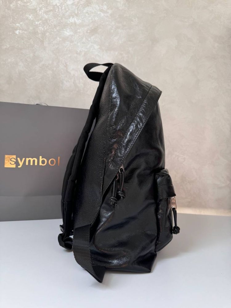 Рюкзак Balenciaga Explorer Leather Backpack
