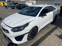 Kia ProCeed uszkodzony