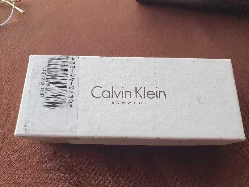 Óculos Calvin Klein para graduar.