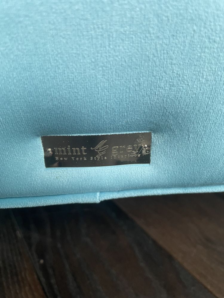 Dwa Fotele Cosmopolitan i puff. MintGrey.