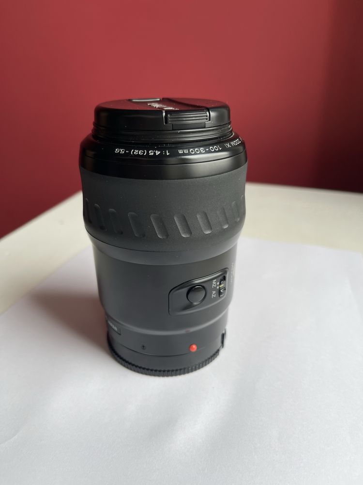Minolta Zoom Xi lente AF