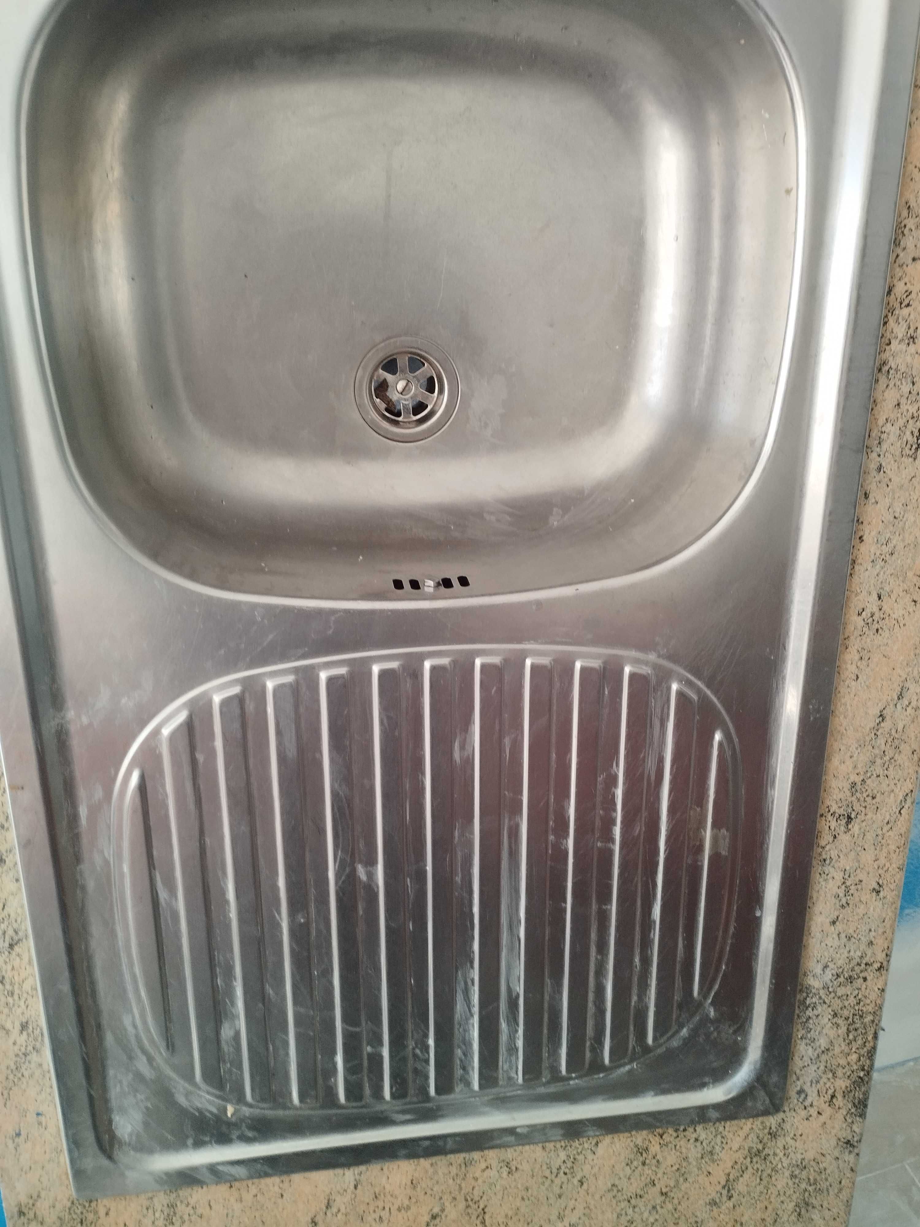 Lava loiça com bancada