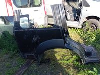 Błotniki ćwiartki Nissan Petfinder R 51