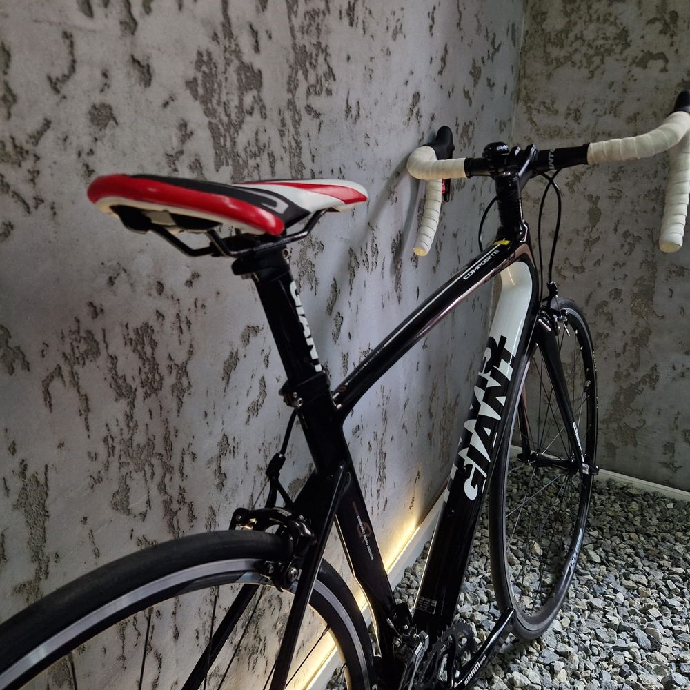 [155] Rower szosowy GIANT DEFY koła 28” rozmiar: M