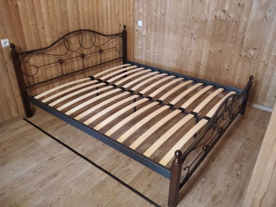 Ліжко двоспальне Hava 180*200, ніжки дерево, каркас метал