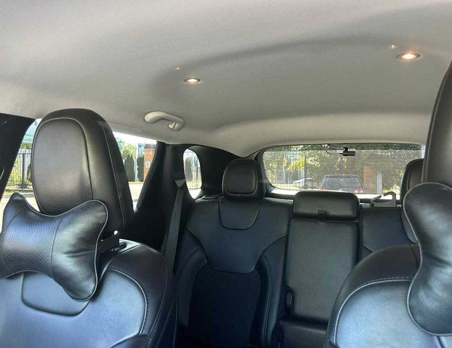 Продам Jeep Cherokee