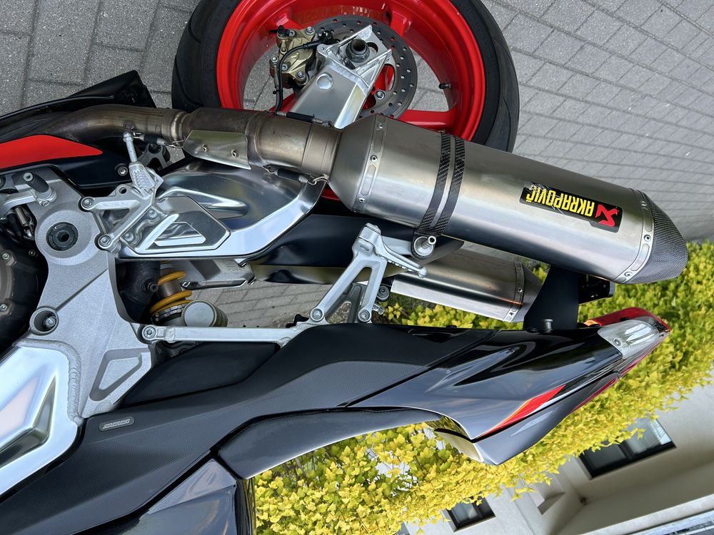 Aprila rsv 998 cm  2008 rok super stan cena nizsza o 2 tys
