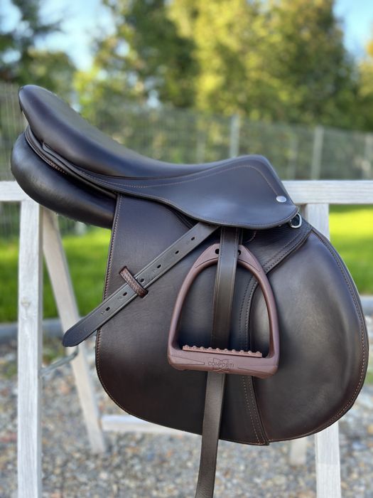 Siodło 17,5 L Daw Mag de luxe Clear Jump skokowe 17,5/34