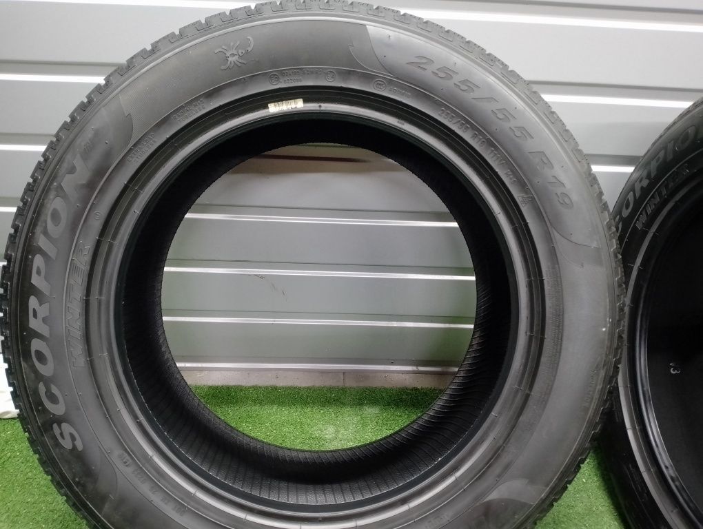 Pirelli 255/55/19 nr160