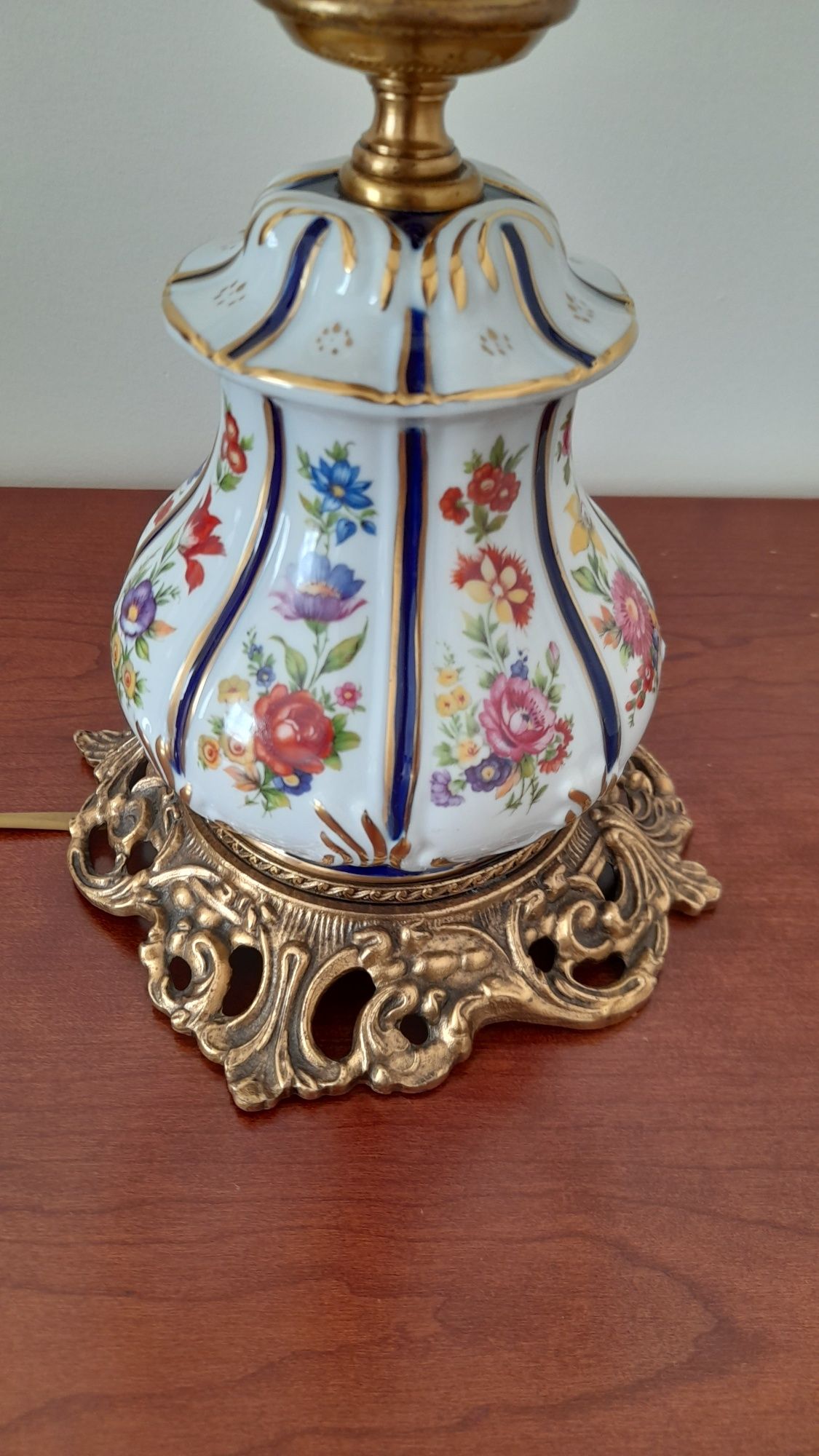 Candeeiros em porcelana