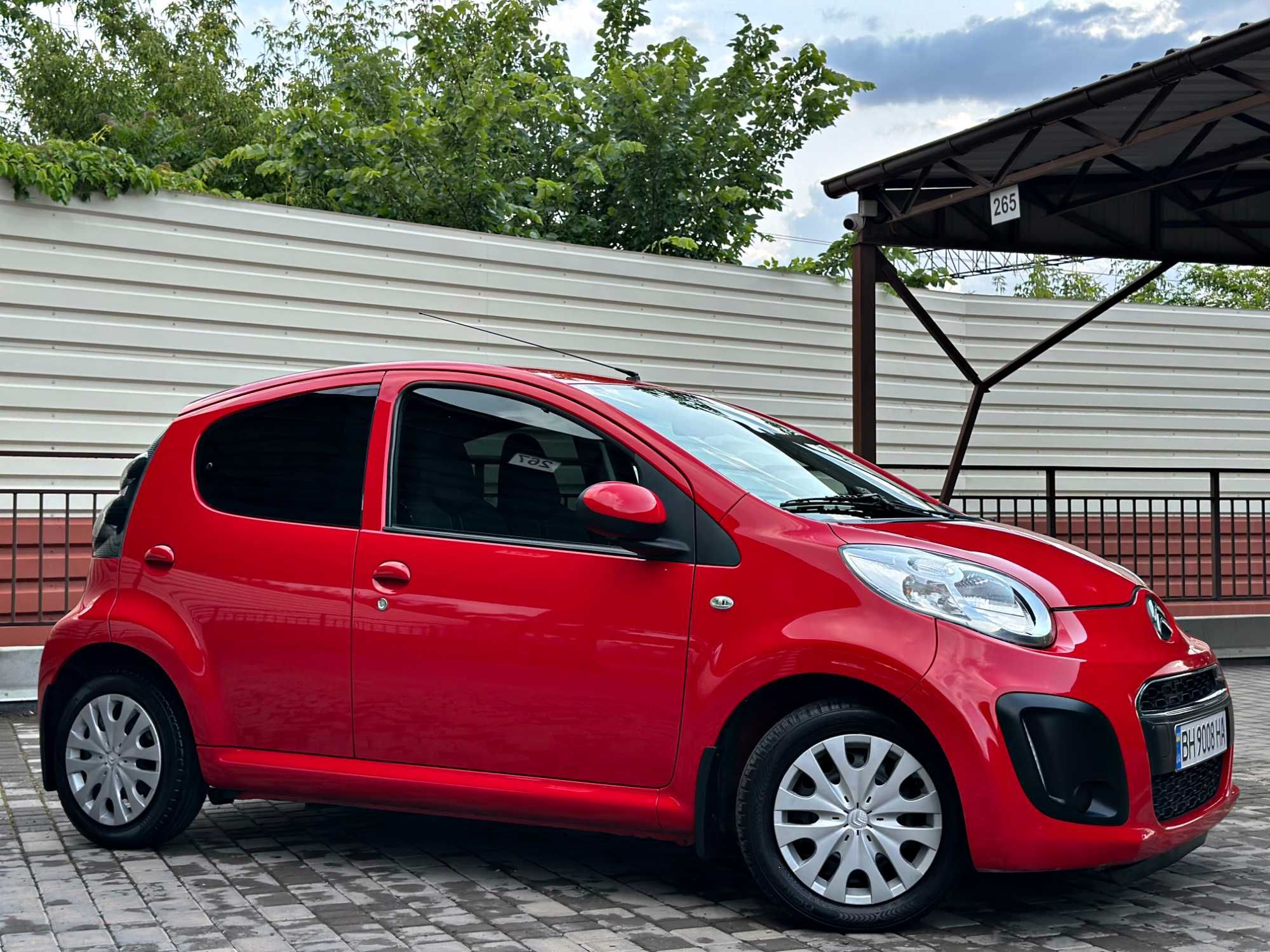 Продам Citroen C1 2012