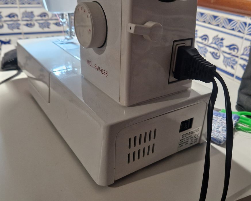 Maquina de costura Sewmaq