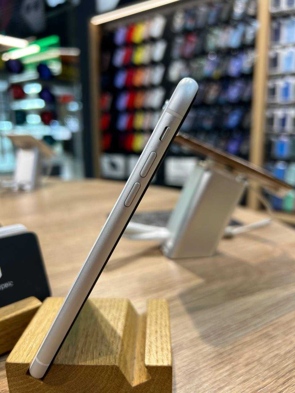 Iphone XR 128 White used від Ябко