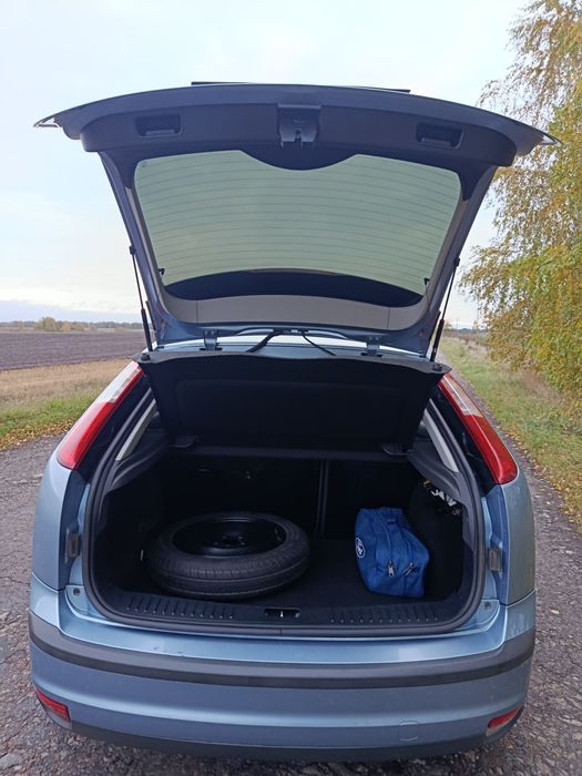 Продам FORD FOCUS 2005