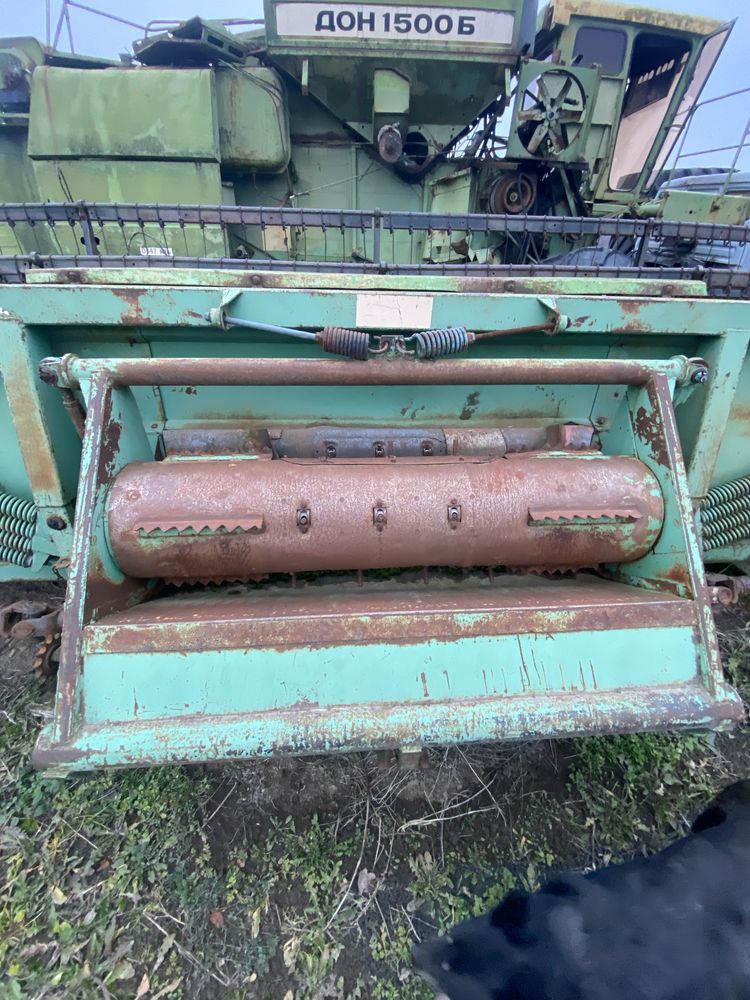 Комбайн ДОН 1500Б