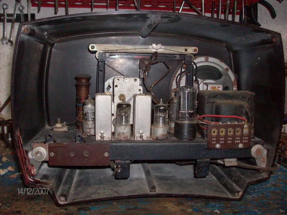 Rádio antigo de colecção Murphy 192