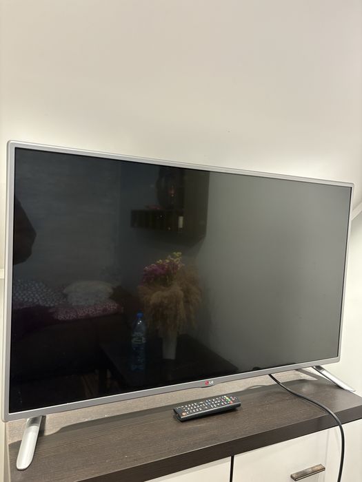 Telewizor LG 42LB5700 42 cale