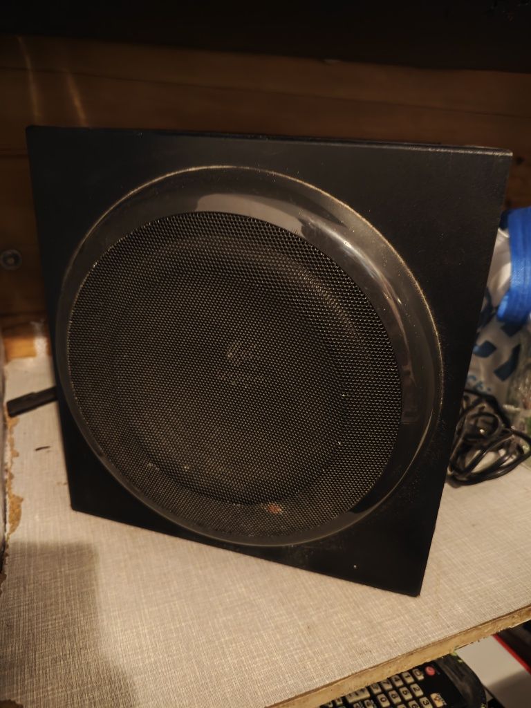 Logitech Z906 zestaw 5.1
