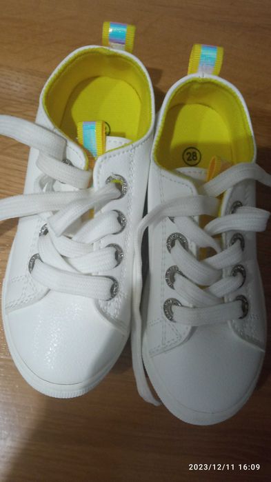 Buty dla dziewczynki roz. 23 nowe